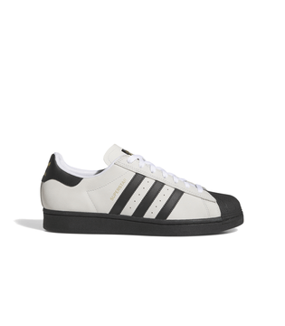 JH8138_1_FOOTWEAR_Photography_Side Lateral Center View_white